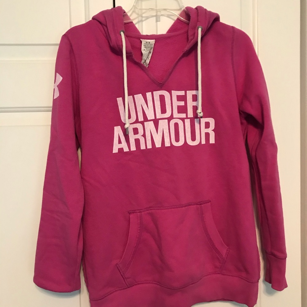 Under Armour hot pink sweat shirt with hood
